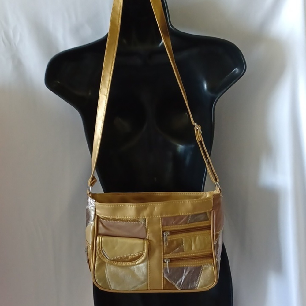 Silver and Gold Metallic quilt style purse, 70s style with coin purse